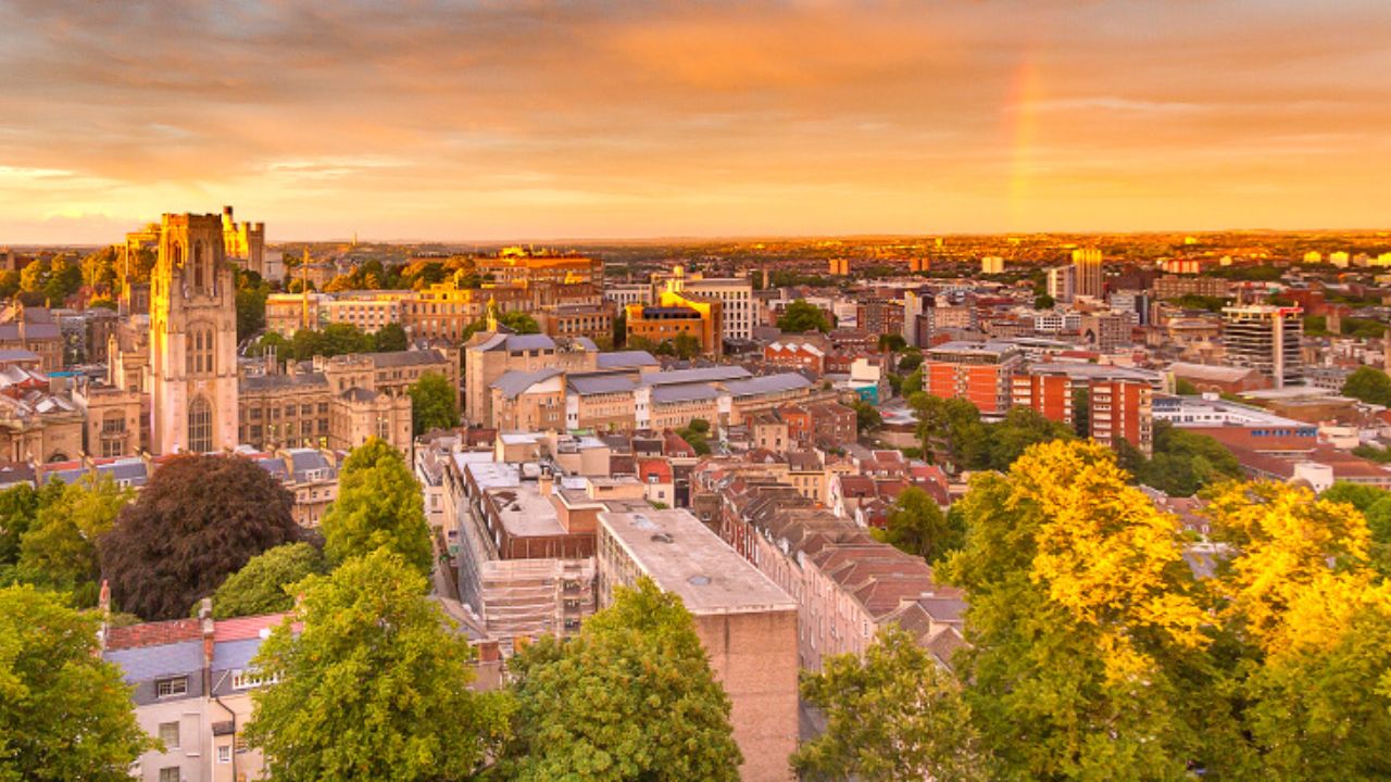 University Profiles 19 University of Bristol 1