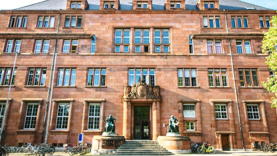 University Profiles 58 University of Freiburg 4