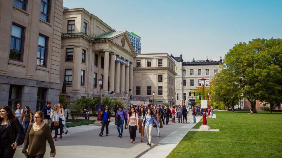 University Profiles 47 University of Ottawa 4