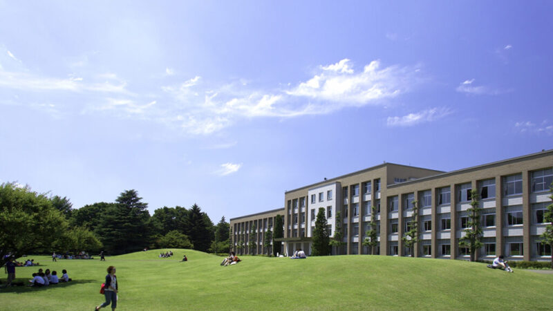 ICU UniversityHall040614 14 コピー 1024x681 2