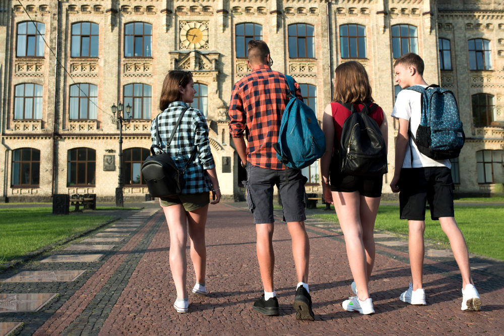 Europe Universities Admission 1 2148225303
